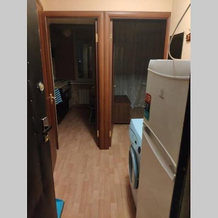 Small Apartment For 2 基輔 外观 照片