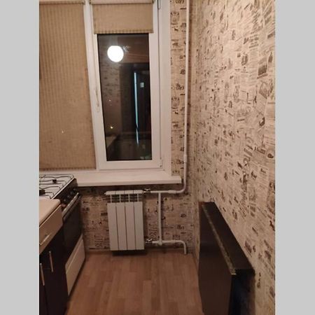Small Apartment For 2 基輔 外观 照片