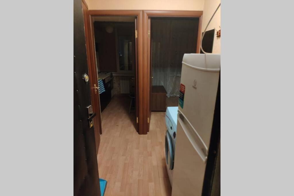 Small Apartment For 2 基輔 外观 照片